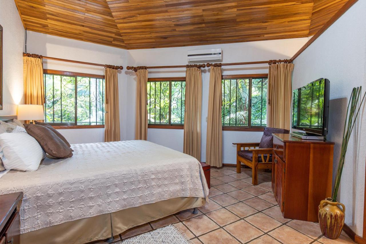 Jungle Creek Lejlighedshotel Manuel Antonio Eksteriør billede