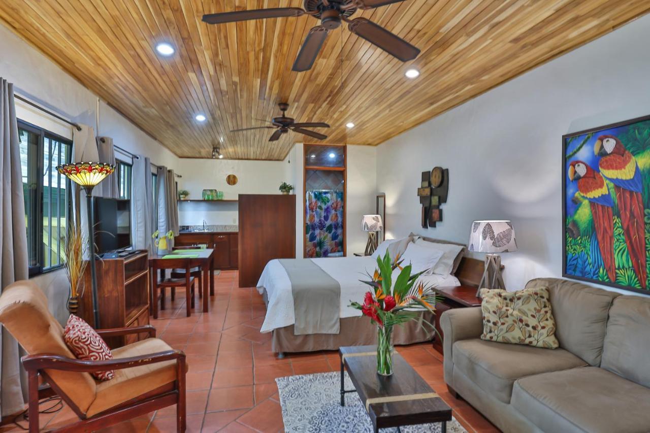 Jungle Creek Lejlighedshotel Manuel Antonio Eksteriør billede