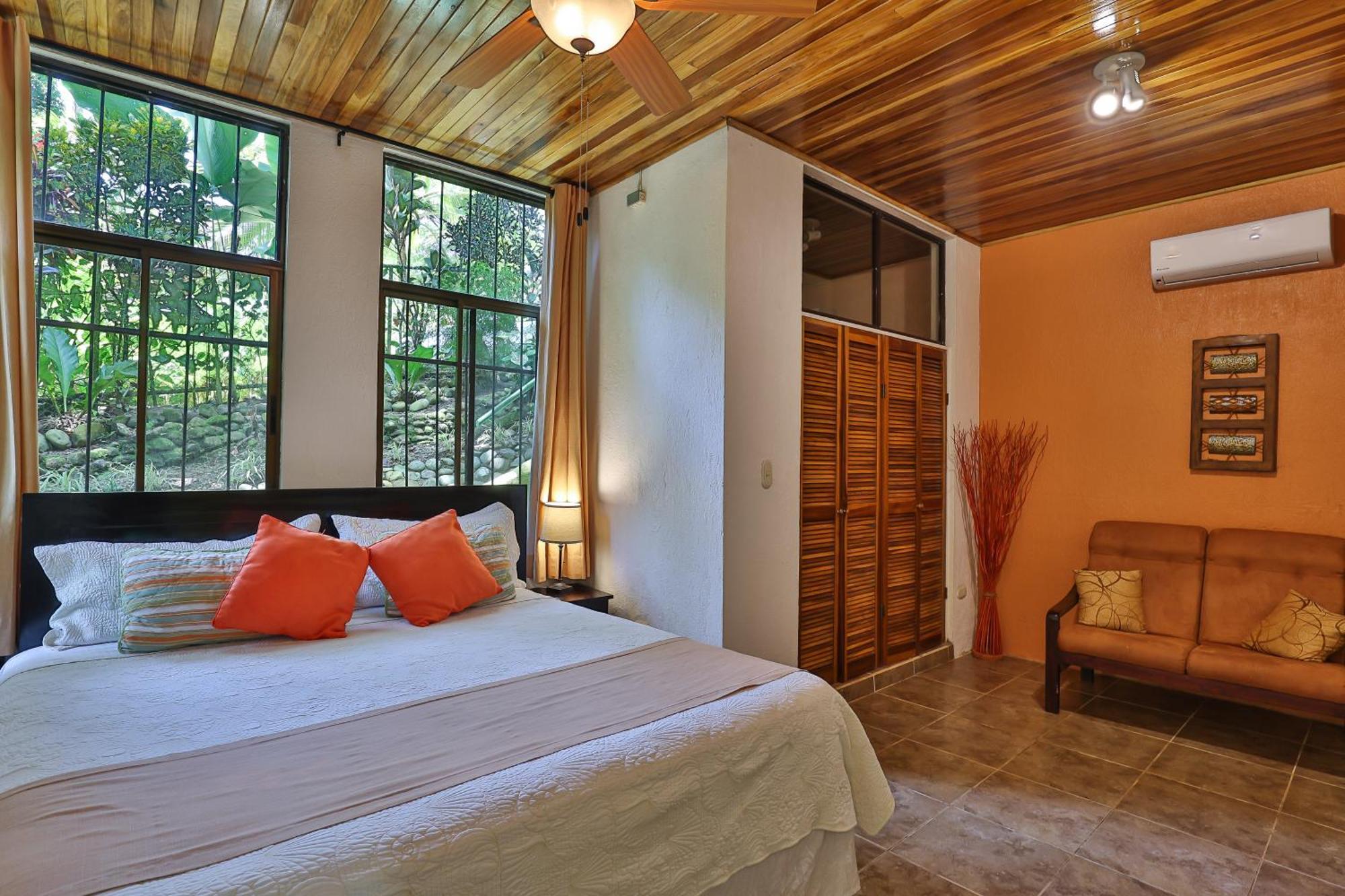 Jungle Creek Lejlighedshotel Manuel Antonio Værelse billede