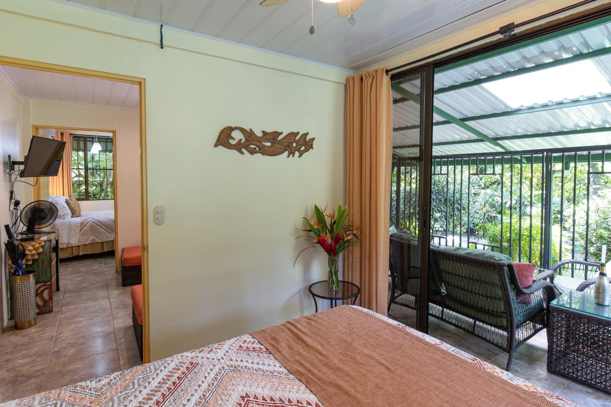 Jungle Creek Lejlighedshotel Manuel Antonio Værelse billede